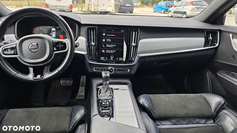 Volvo V90 D5 AWD R-Design - 9