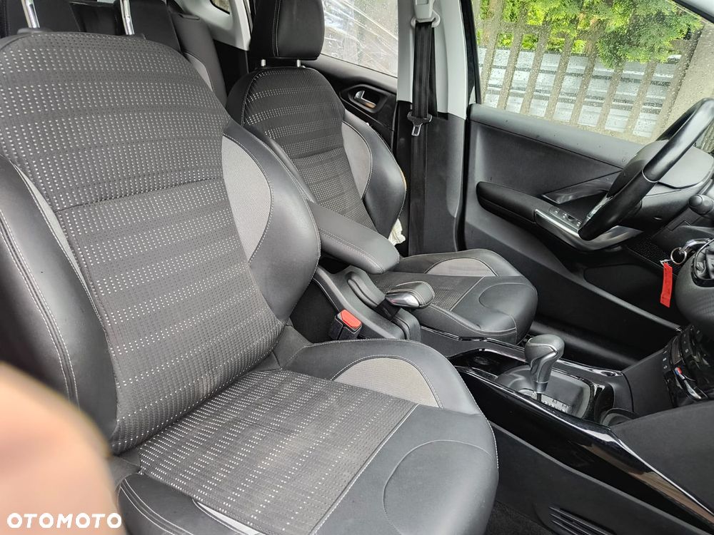 Peugeot 2008 1.2 Pure Tech Crossway S&S EAT6 - 13