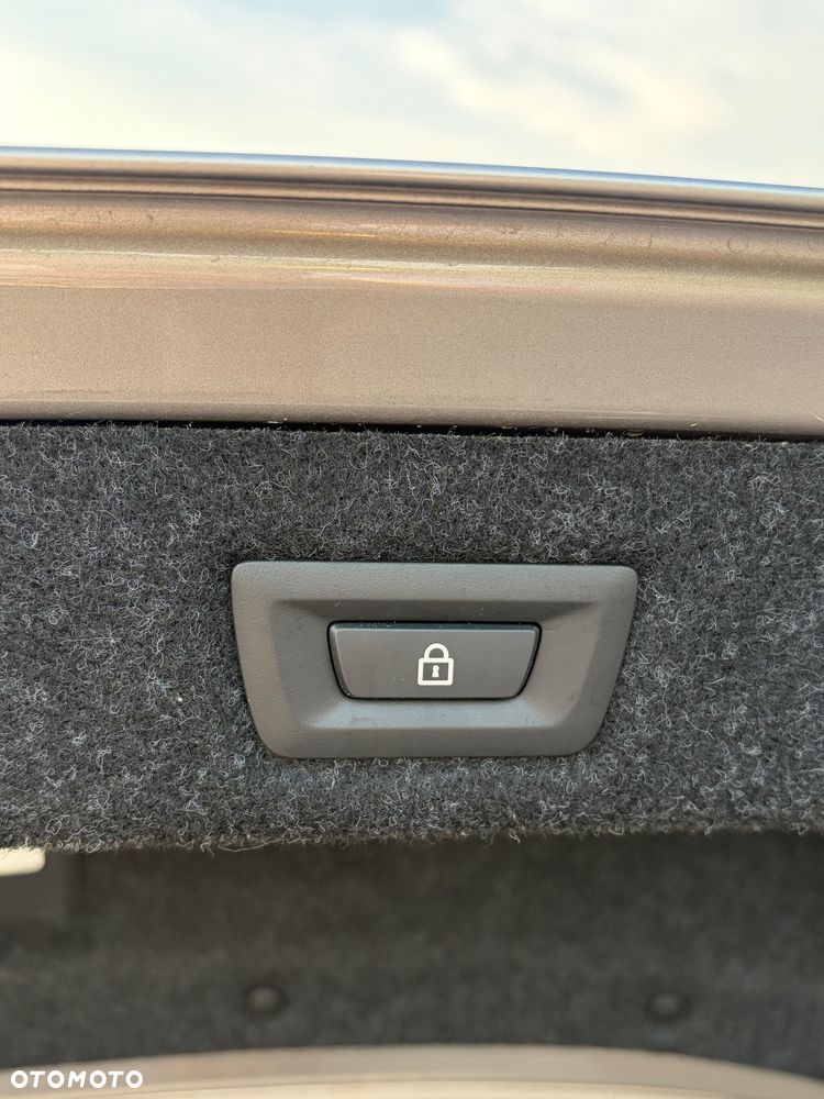 BMW Seria 5 530i M Sport sport - 18