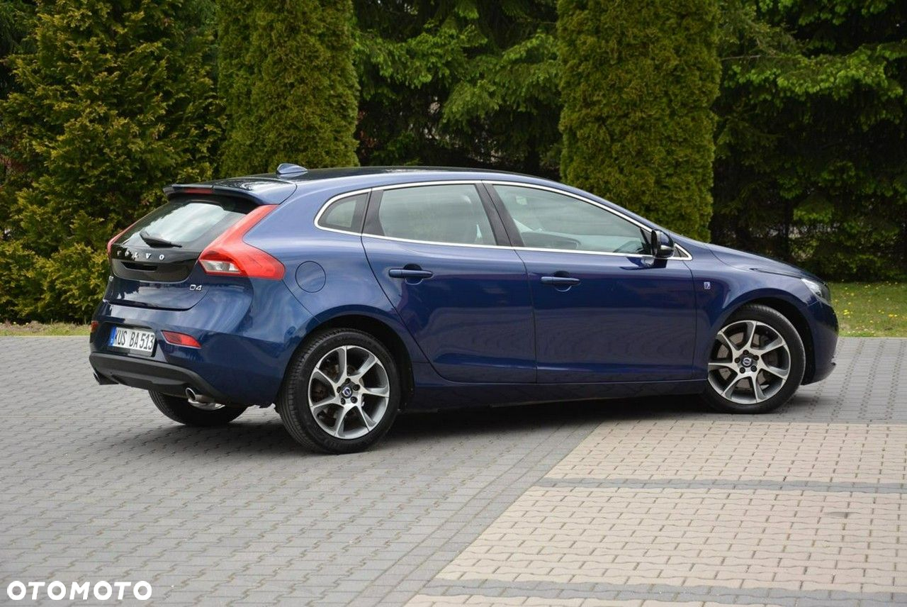 Volvo V40 D4 Ocean Race - 13