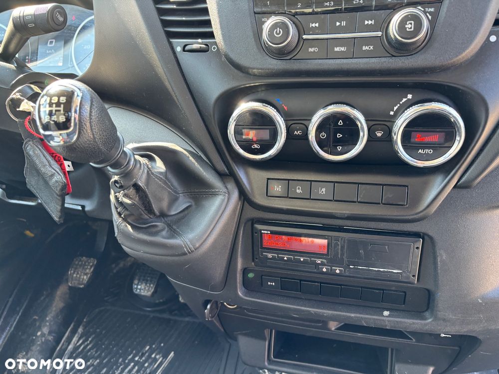 Iveco Daily 70C18 - 14