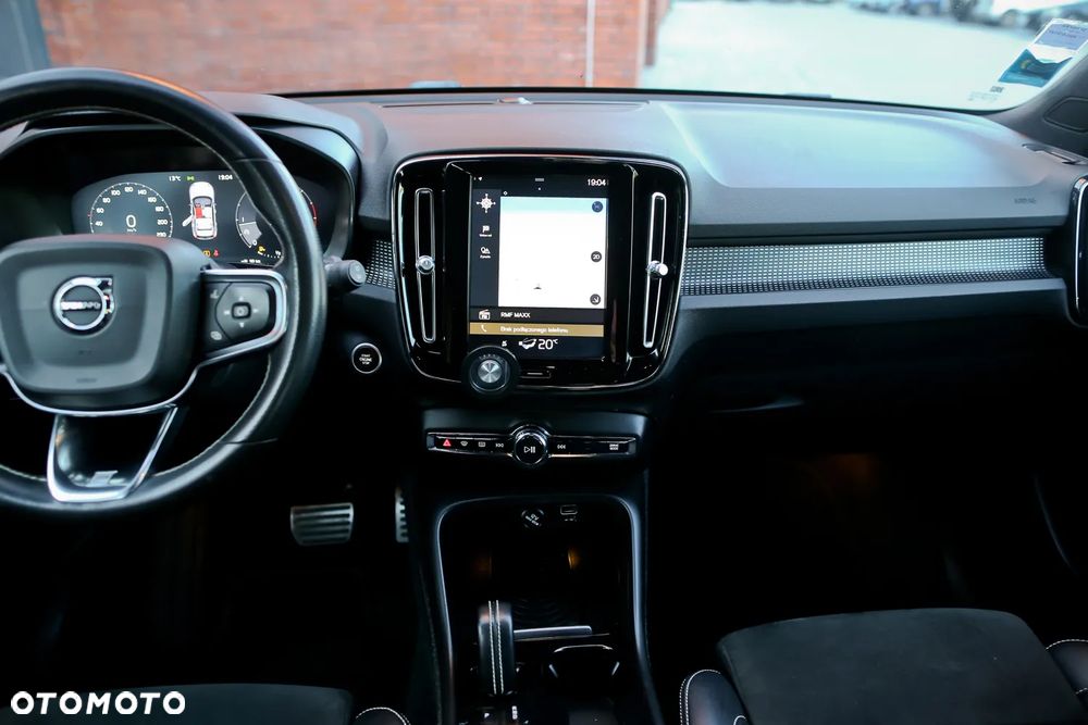 Volvo XC 40 D4 AWD Geartronic R-Design - 23