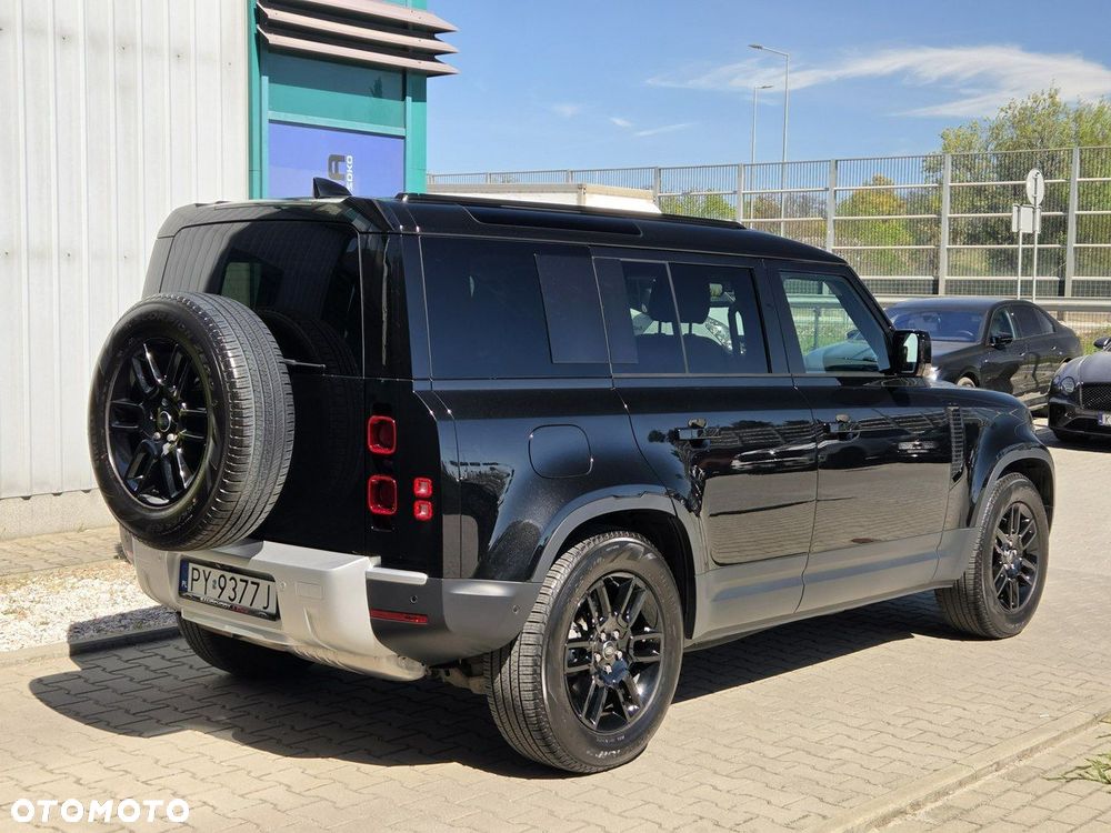 Land Rover Defender - 4
