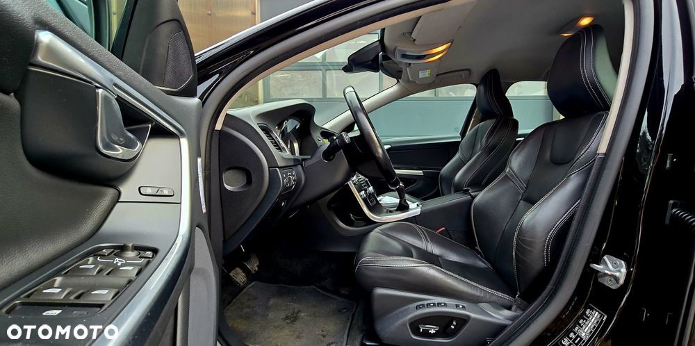 Volvo V60 D3 Drive-E Summum - 20