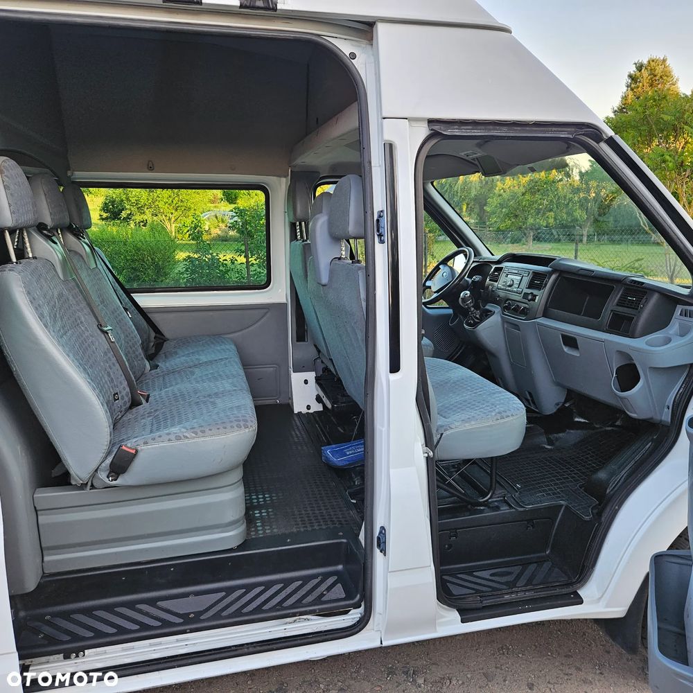 Ford Transit - 22