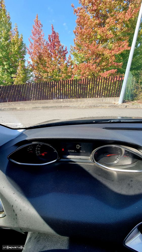 Peugeot 308 - 24