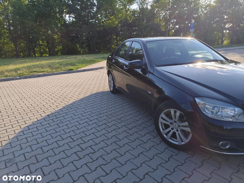 Mercedes-Benz Klasa C 180 Kompressor BlueEFFICIENCY Elegance - 20