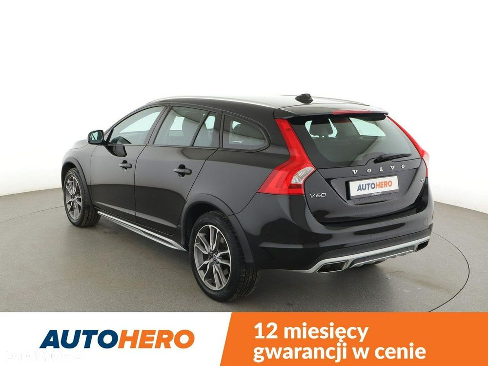 Volvo V60 Cross Country D3 Drive-E Kinetic - 4