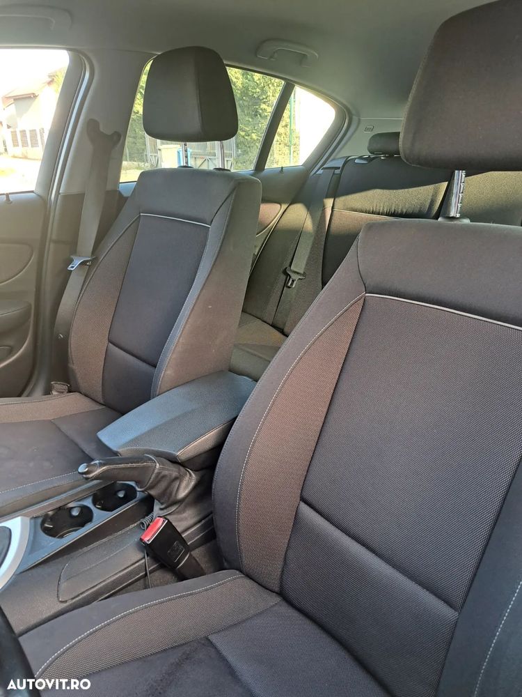 BMW Seria 1 118d DPF - 12