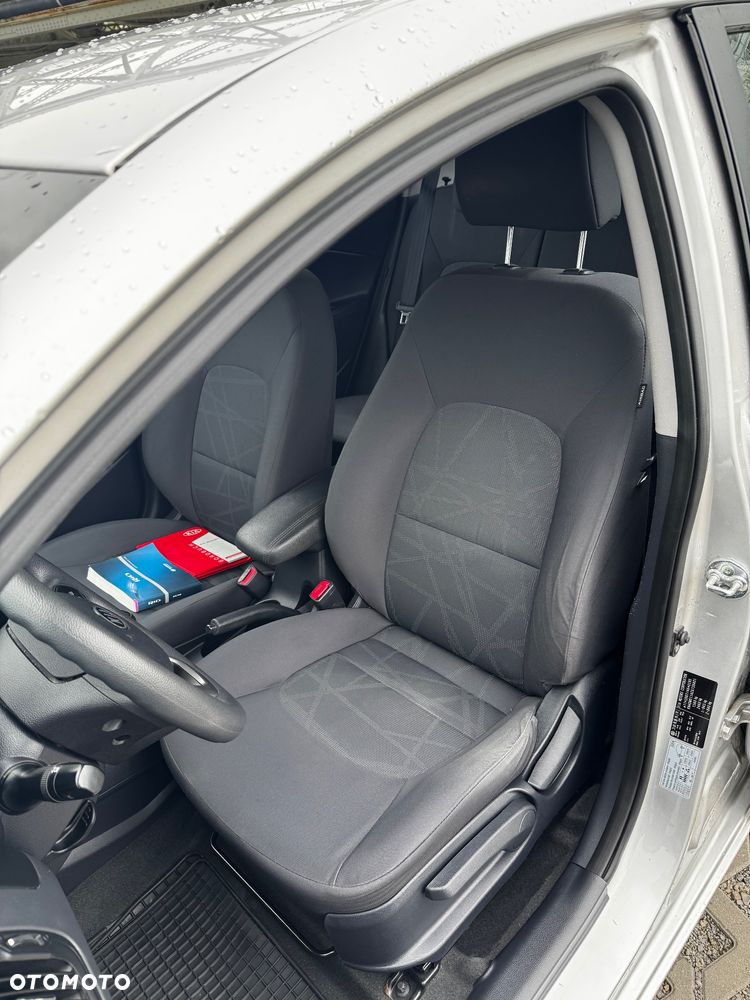 Kia Rio 1.2 Edition 7 - 13