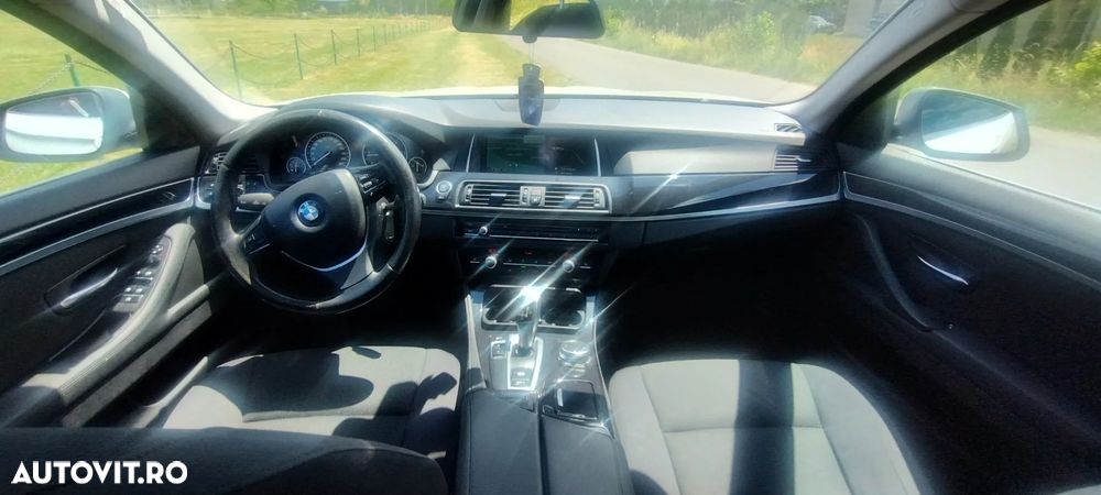 BMW Seria 5 520d - 7