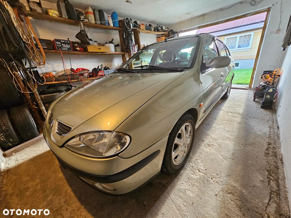 Renault Megane - 1