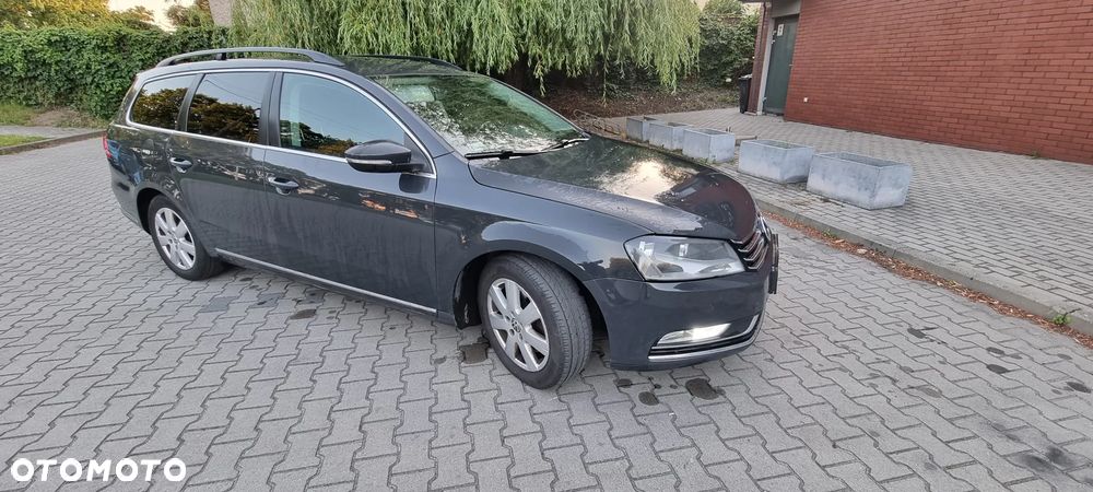 Volkswagen Passat 1.6 TDI Comfortline - 14
