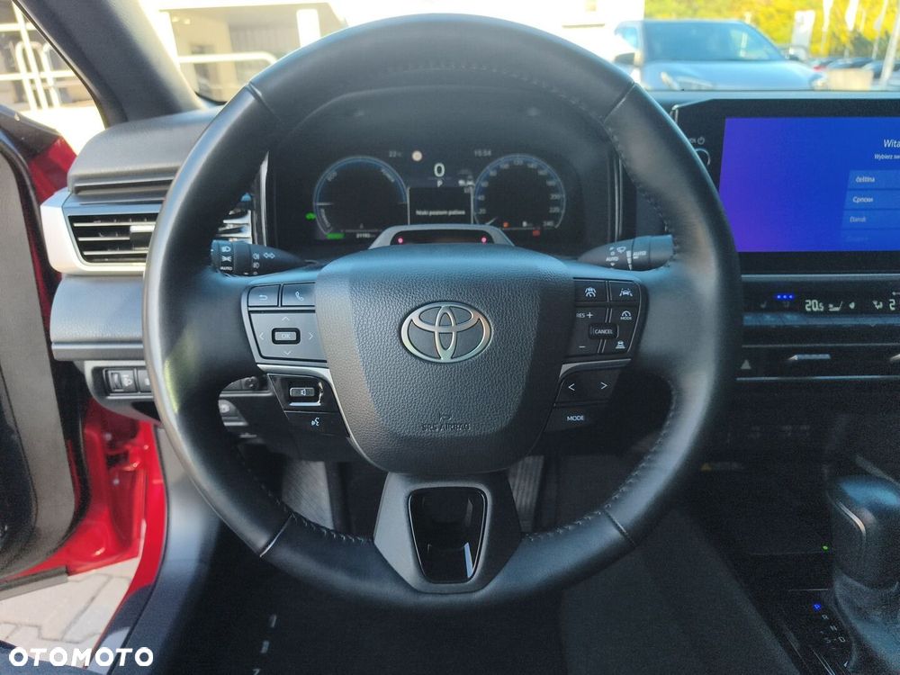 Toyota Camry - 22