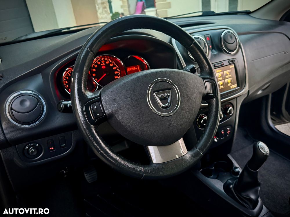 Dacia Sandero Stepway TCe 90 Prestige - 28