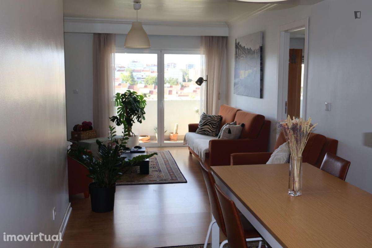 Quarto - localizado em Telheiras Lisbon - Grande imagem: 2/13