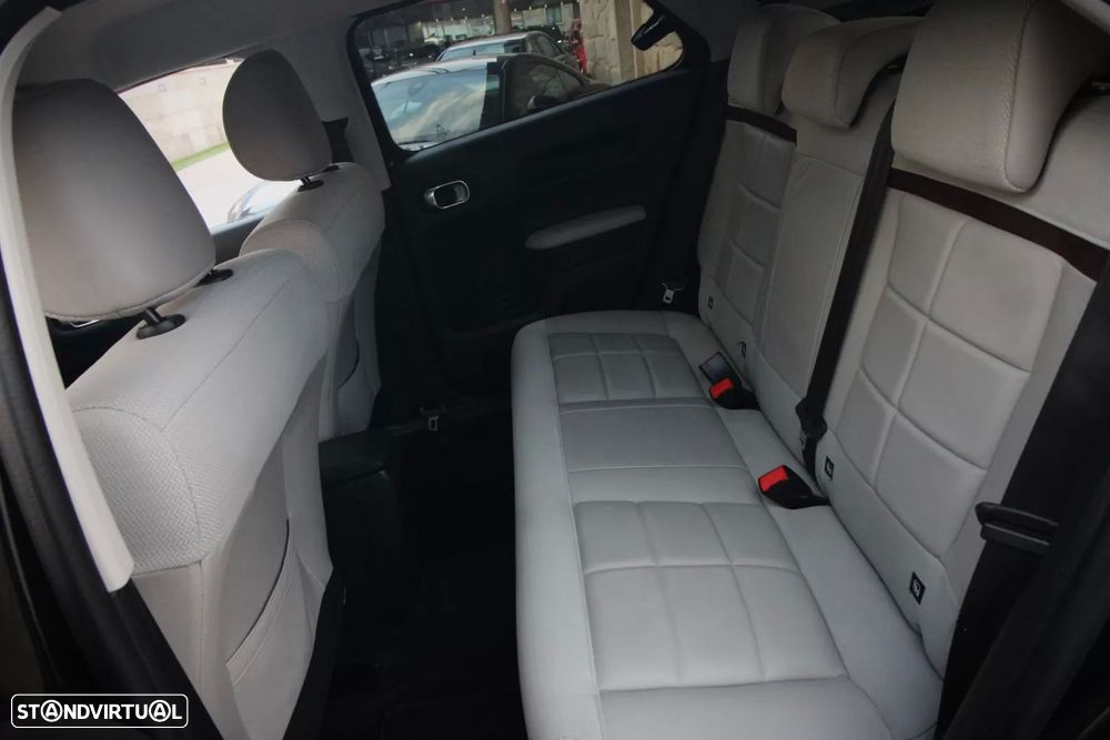 Citroën C4 Cactus 1.2 PureTech Shine EAT6 - 11