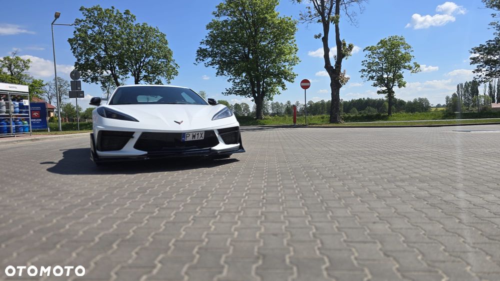 Chevrolet Corvette - 8