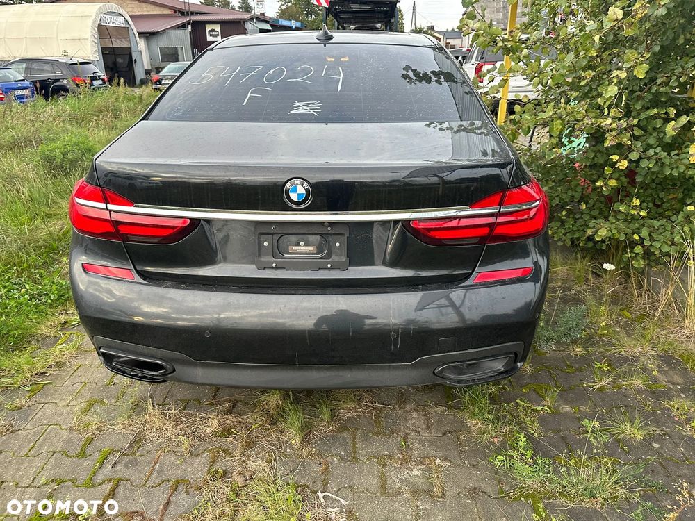 BMW Seria 7 740Li - 14