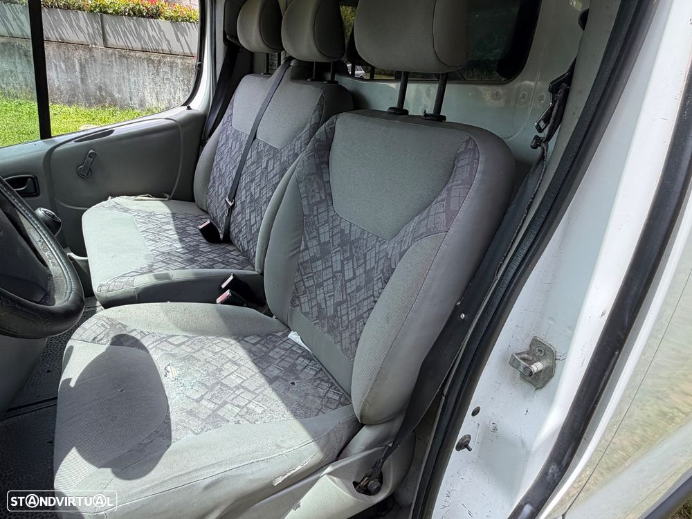 Opel Vivaro 1.9 cdti - 38