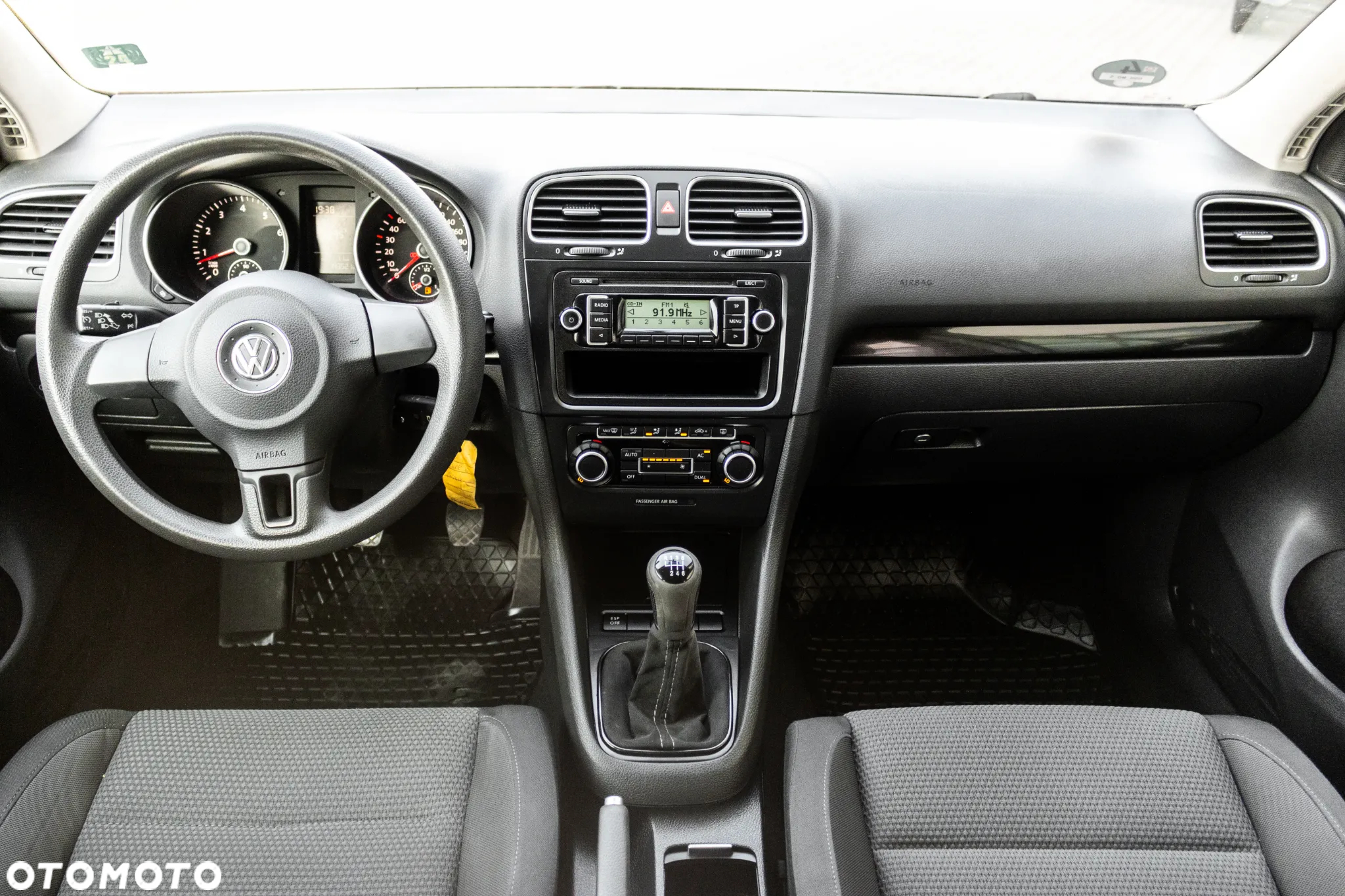 Volkswagen Golf - 19