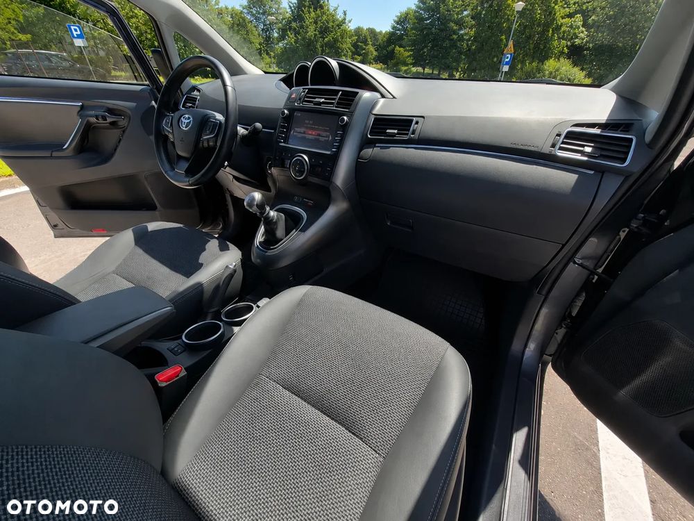 Toyota Verso 1.8 Premium EU5 7os - 10