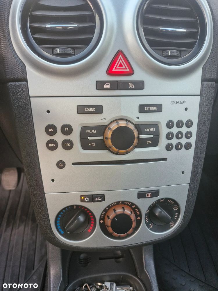 Opel Corsa - 28