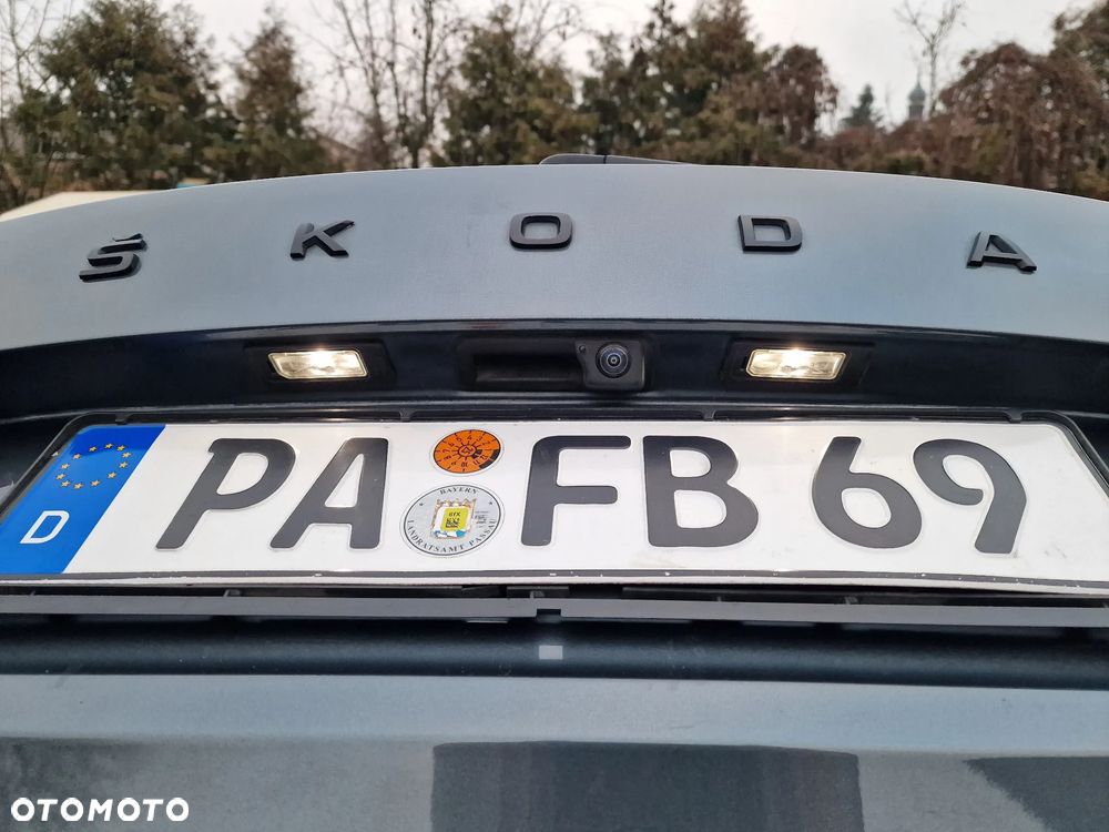 Skoda Octavia 2.0 TDI Sportline - 12