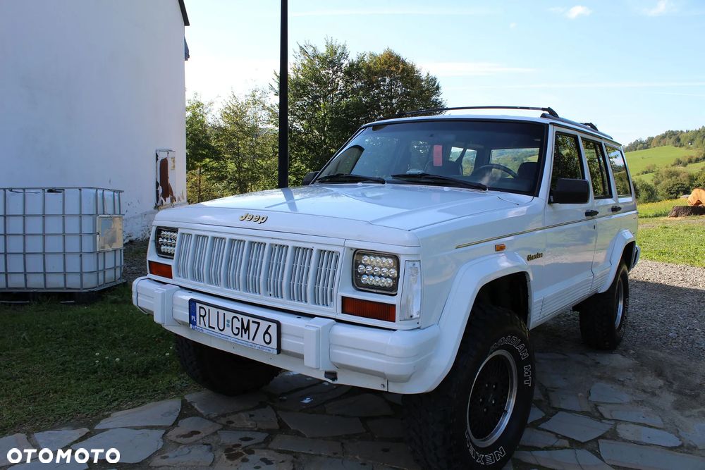 Jeep Cherokee