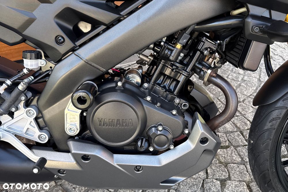 Yamaha MT - 7