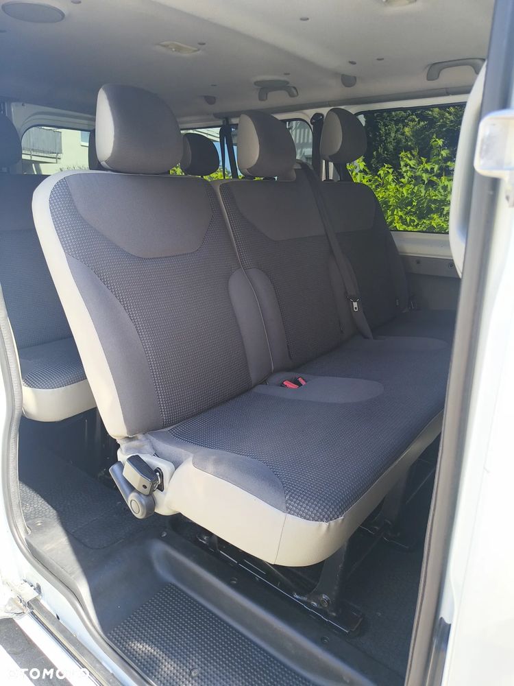 Opel Vivaro L2H1 2.9t Essentia - 14