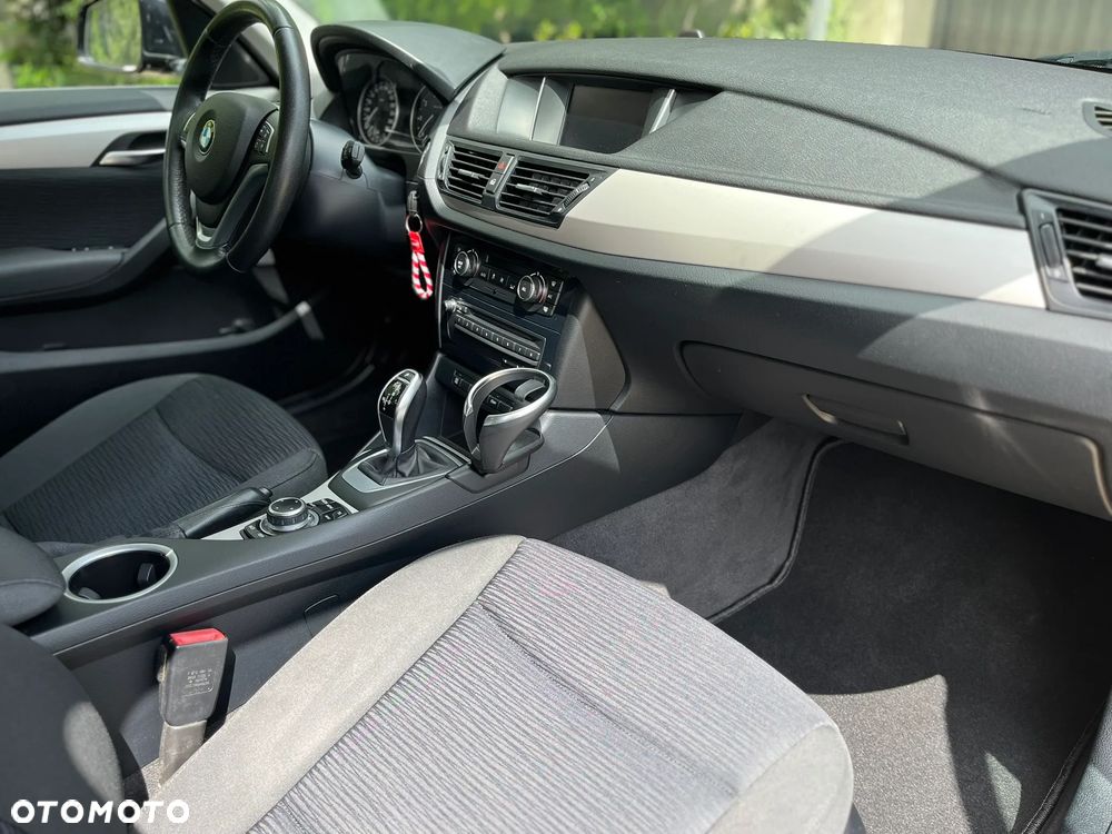 BMW X1 sDrive20i xLine - 7