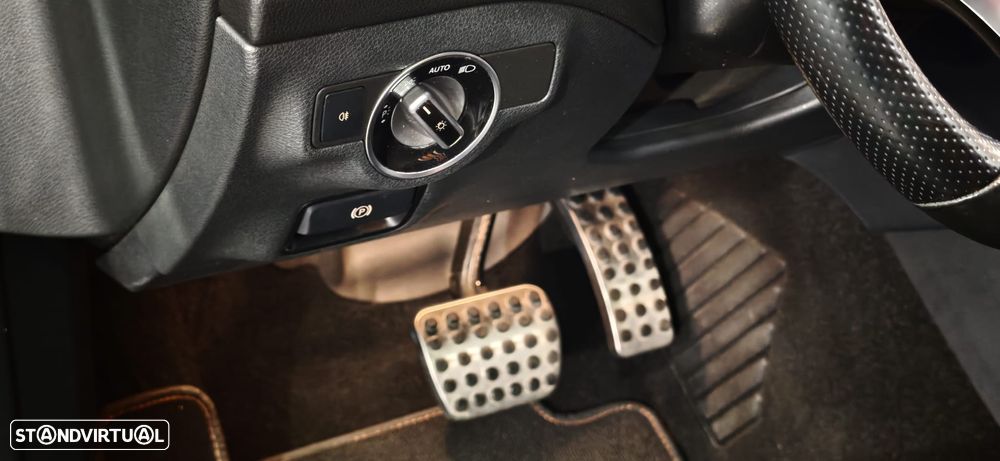 Mercedes-Benz CLA 220 (CDI) d 7G-DCT Orange Art Edition - 33