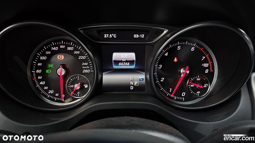 Mercedes-Benz CLA - 8