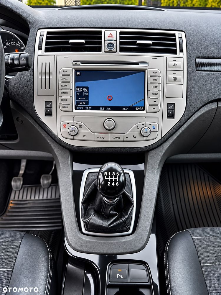 Ford Kuga 2.0 TDCi Titanium - 31