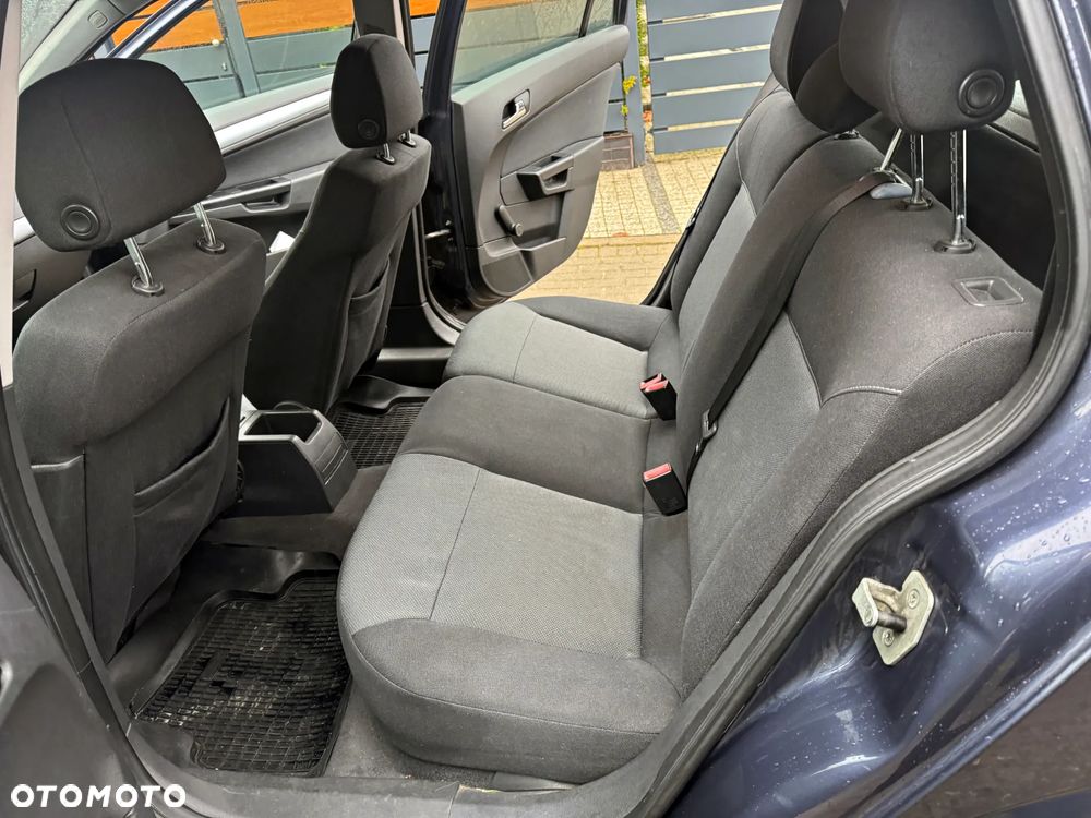 Opel Astra 1.9 CDTI DPF Edition Plus - 13