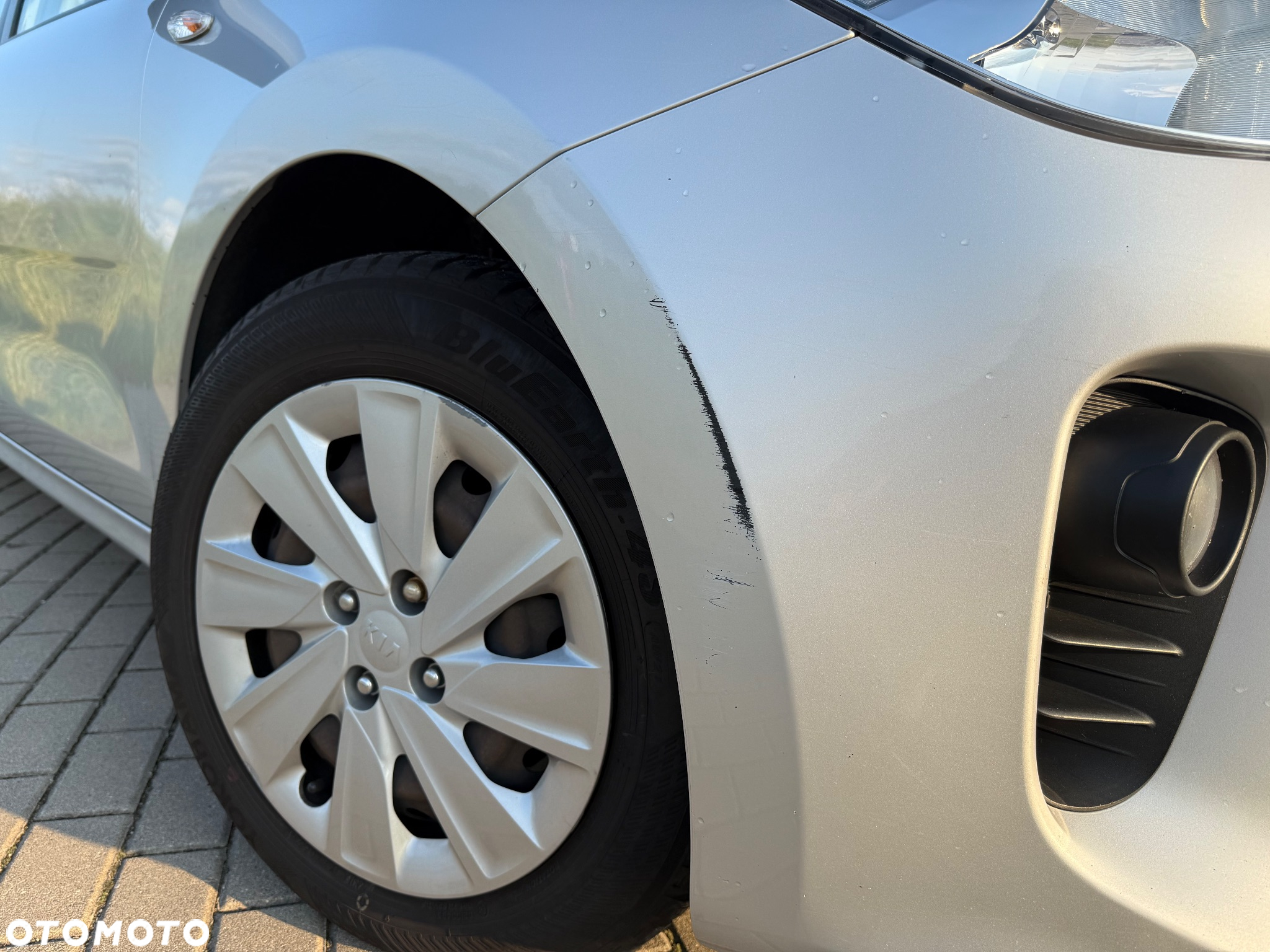 Kia Rio 1.2 L - 13