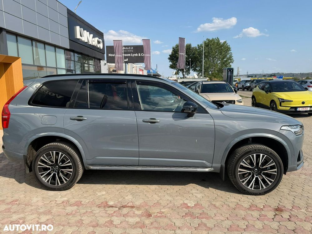 Volvo XC 90 Recharge T8 eAWD R-Design - 3