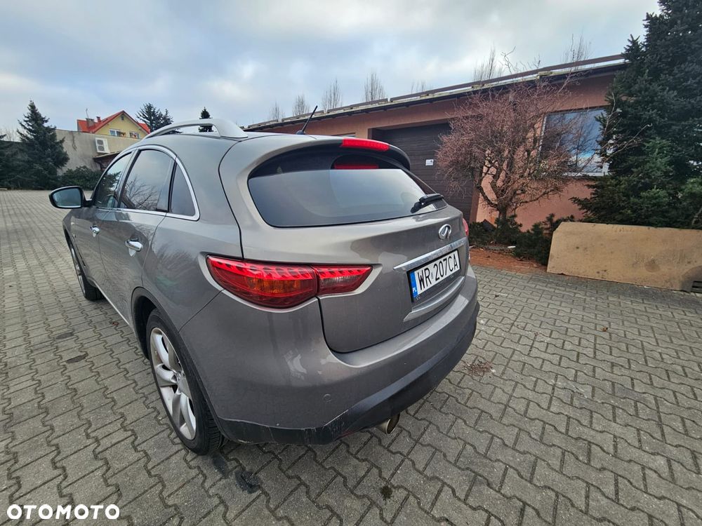 Infiniti QX70 3.7 S - 7