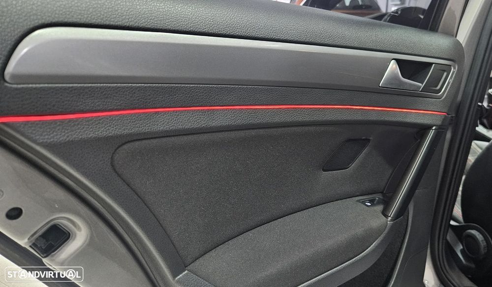 VW Golf 1.2 TSi BlueMotion Comfortline - 19