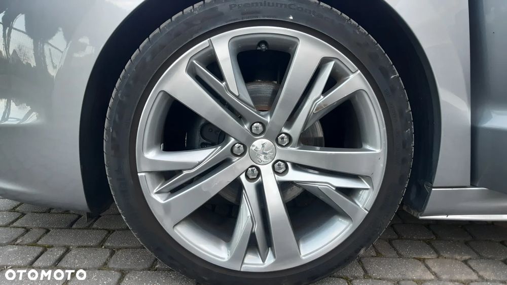 Peugeot RCZ 1.6 155 THP - 23