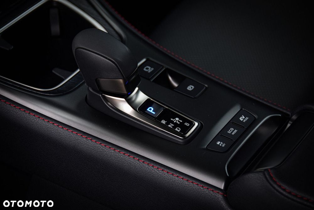 Lexus LBX 1.5 Hybrid Emotion - 13