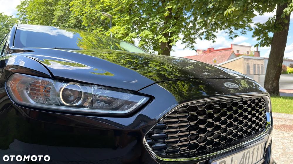Ford Fusion - 18