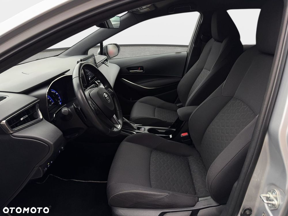 Toyota Corolla - 13