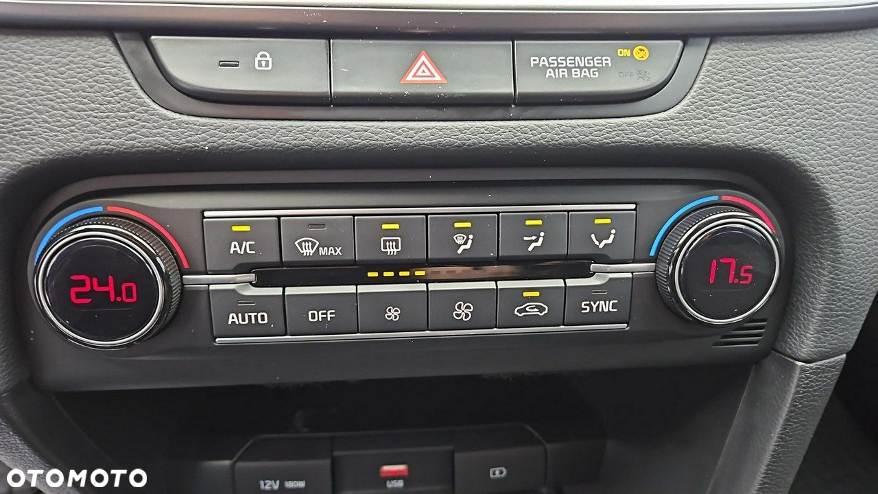 Kia Ceed 1.5 T-GDI M - 19