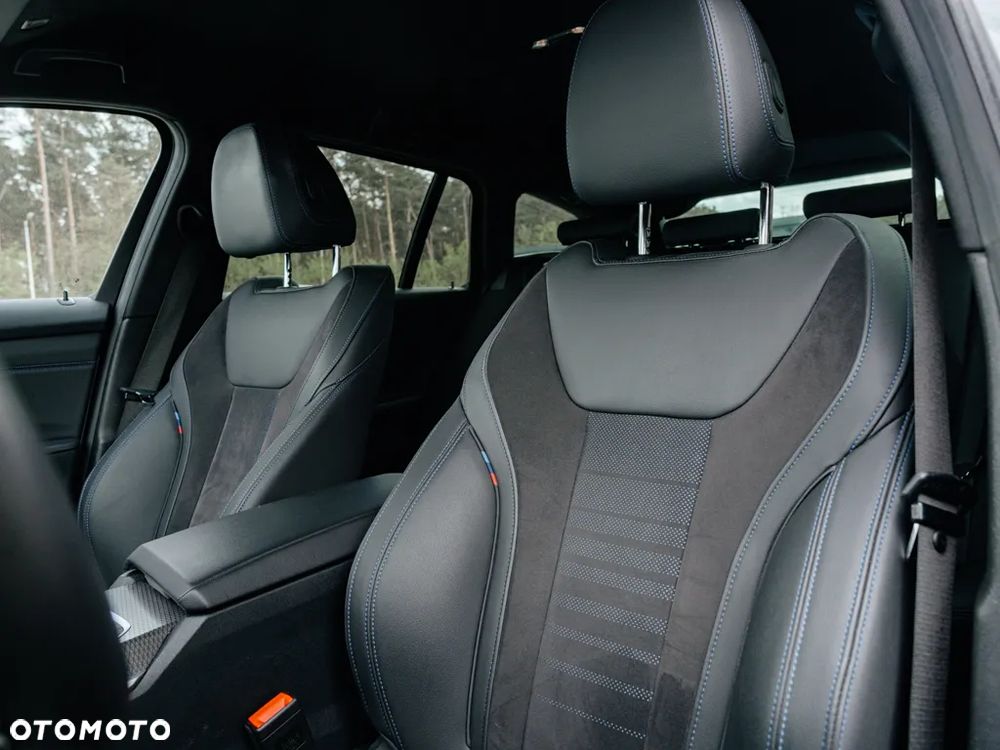 BMW Seria 3 320d xDrive M Sport - 12