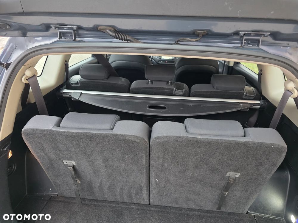 Kia Carens 1.6 GDI Edition 7 - 19