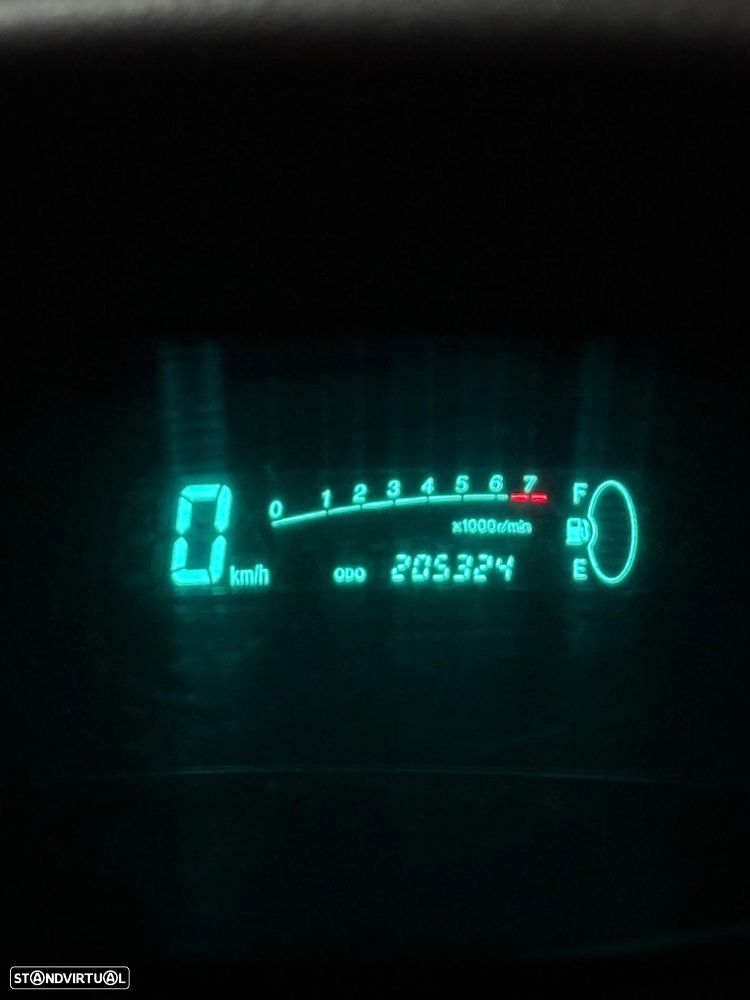 Toyota Yaris 1.0 Base - 6