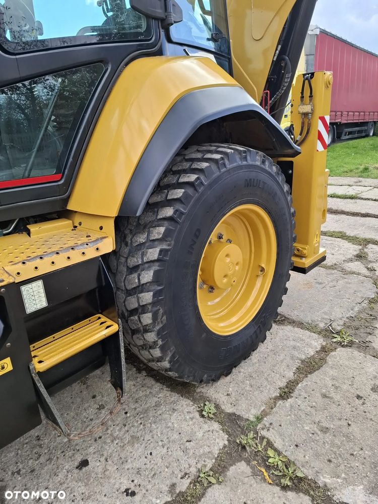 Caterpillar 444F2 - 14