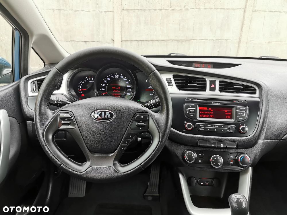 Kia Ceed 1.4 CVVT Edition 7 - 24
